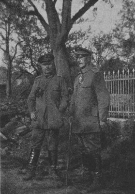 Exzellenz von Wencher und der Regt. Kommandeur von Falkenstein